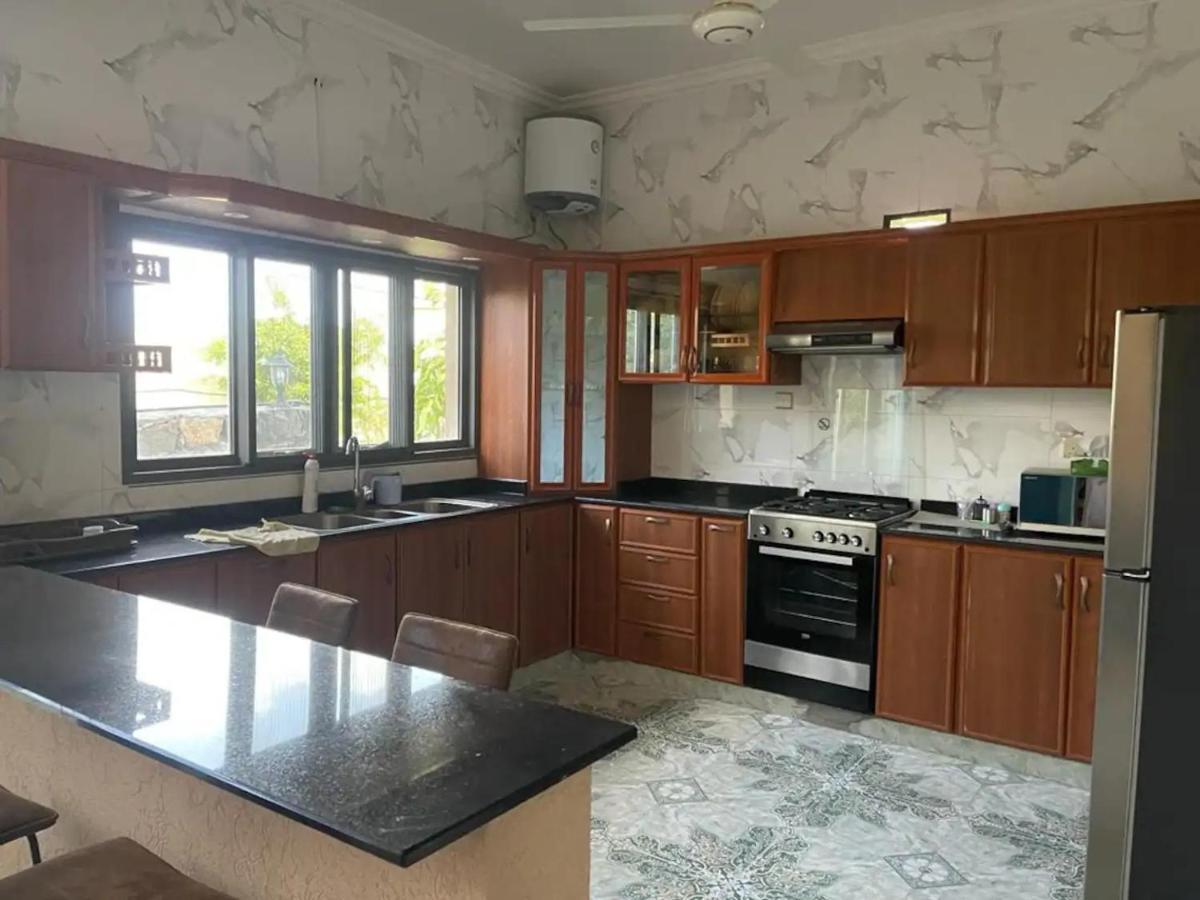 Rose Guesthouse Al 'Aqar Экстерьер фото