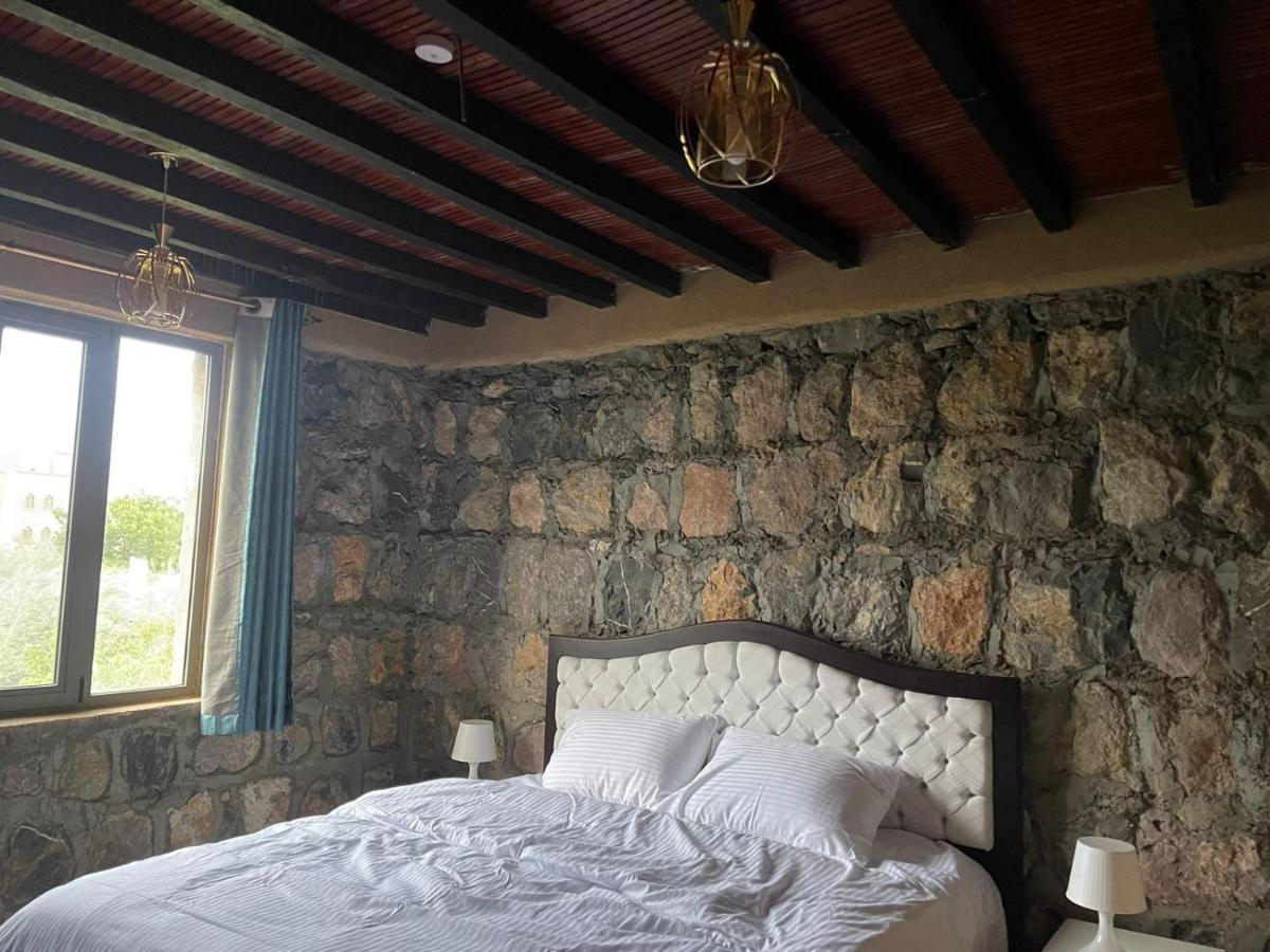 Rose Guesthouse Al 'Aqar Экстерьер фото