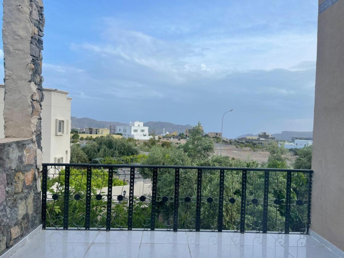 Rose Guesthouse Al 'Aqar Экстерьер фото
